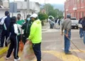 Vecinos, estudiantes y brigadistas participaron en la limpieza de barrancos, arroyos y calles.