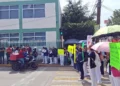 Foto: redes sociales // De nueva cuenta este viernes trabajadores del Hospital Civil salieron a las calles a denunciar deficiencias e indiferencia de autoridades.