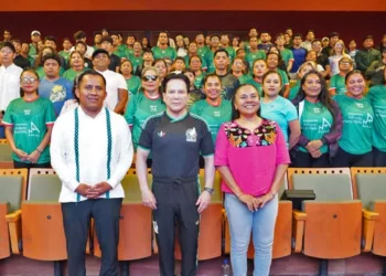 El ex luchador compartió sus conocimientos y experiencias.