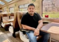 El Dr. Froy Ortega Salinas desde Perú en uno de los trenes turísticos más modernos para recorrer ese hermoso país.
