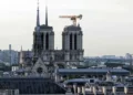 Entre monedas del emperador Constantino, antiguas letrinas medievales y estructuras romanas, los arqueólogos reconstruyen la historia de París bajo la sombra de Notre Dame.