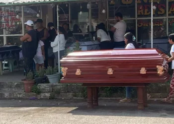 La Fiscalía realizó la entrega oficial de los cuerpos, los cuales fueron preparados en la funeraria Rey Sant.