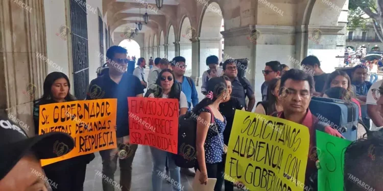 Foto: Archivo El Imparcial // Los músicos llevaron su inconformidad al Palacio de Gobierno, en donde pidieron audiencia con el gobernador.