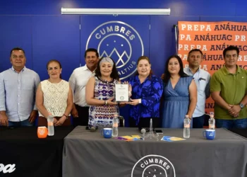Fotos: Rubén Morales // Desde este espacio enviamos una cordial felicitación a Ángel Espinosa y Paola de la Rosa por este importante logro.