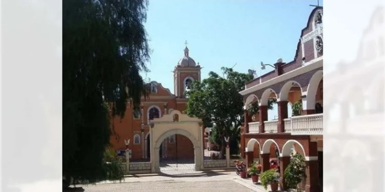 El palacio municipal de San Sebastián Tutla enfrenta severas acusaciones de corrupción tras descubrirse que inventaron un robo para culpar a un policía.