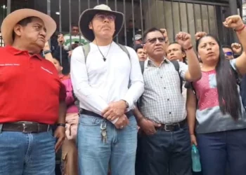 ¡CNTE presiona en Gobernación! Negociaciones avanzan sin acuerdos mientras crece la tensión magisterial