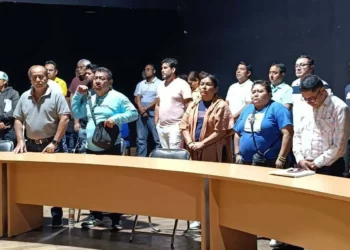 Foto: Cencos 22 // El fin de semana el magisterio disidente decidió mantener la huelga general y las movilizaciones en la capital del país.