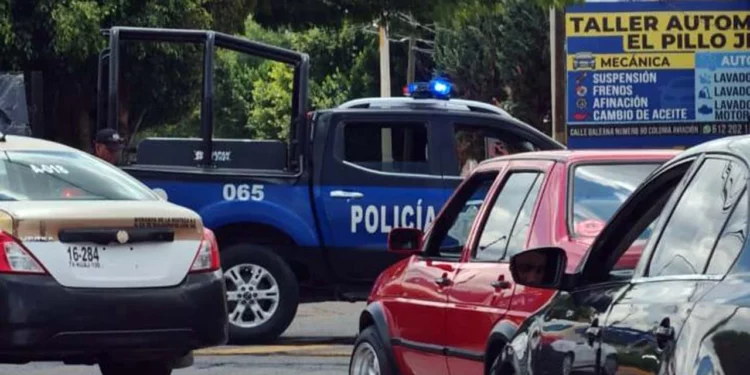 La presencia de fuerzas federales y estatales generó gran expectación e incertidumbre entre las familias.