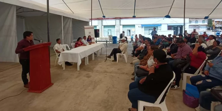 Las y los asistentes solicitaron información y apoyo para la realización de trámites como visas, pasaportes, actas y otros documentos oficiales.