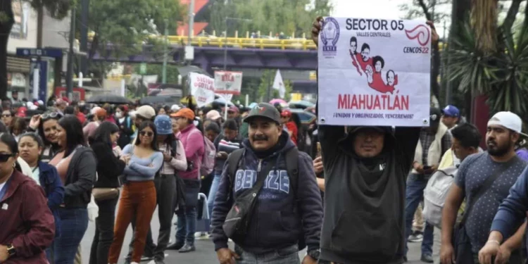 Foto: CENCOS // Arrinconan a la CNTE por el mundial; insiste en protestar