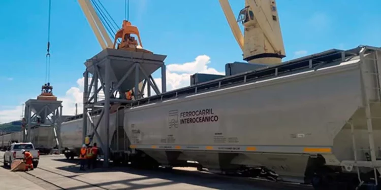 Foto: CIIT // Aplaza Sheinbaum hasta 2027 revivir el Interoceánico.