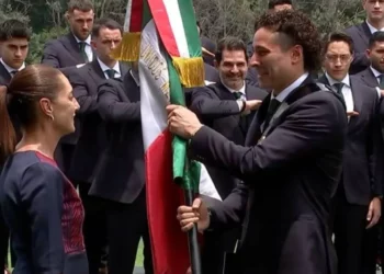 VIDEO | Claudia Sheinbaum abandera a la Selección Mexicana para el Mundial 2026