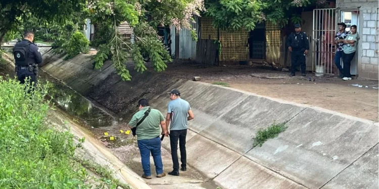 Ataque armado contra vivienda causa pánico entre adolescentes en Juchitán