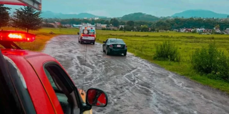 Autoridades municipales y auxiliares mantienen recorridos de vigilancia en ríos, arroyos y zonas de riesgo de Tlaxiaco.