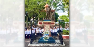 Autoridades conmemoraron el 232 aniversario del natalicio en Huajuapan de León.