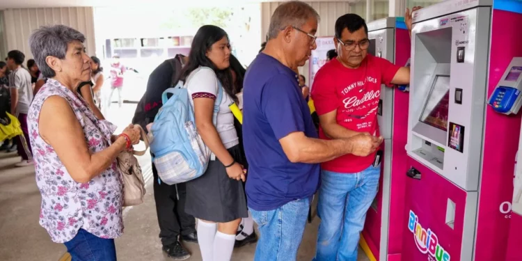 ¿Pagar más por no tener tarjeta? BinniBus inicia cobro diferenciado en Oaxaca