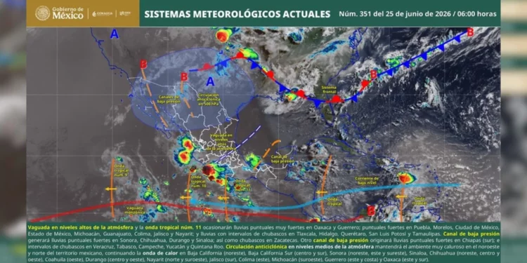Lluvias fuertes y mar de fondo mantienen en alerta a Oaxaca