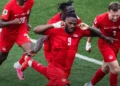 Canadá rescata el empate ante Bosnia en un amargo debut mundialista en Toronto