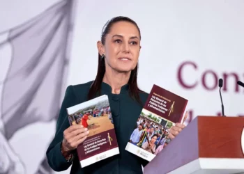 Foto: Presidencia de la República // Claudia Sheinbaum al anunciar la consulta a los pueblos indígenas.