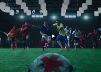 VIDEO | ¡Como en los viejos tiempos! Nike lanza espectacular video con figuras como CR7, Mbappé, Jorge Campos y Kim Kardashian