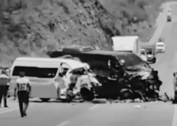 Impactante: Choque frontal en la autopista Oaxaca-México deja 7 muertos y más de 10 heridos