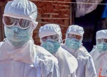 ¿Debe México cerrar sus fronteras por ébola? Especialistas piden medidas más estrictas rumbo al mundial