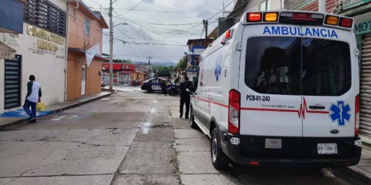 El tripulante de 19 años de edad terminó con raspones y contusiones.
