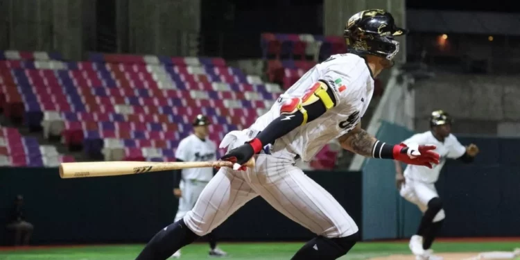¡Luis Barrera brilla en el Estadio YU’VA! Guerreros de Oaxaca empatan la serie ante Acereros