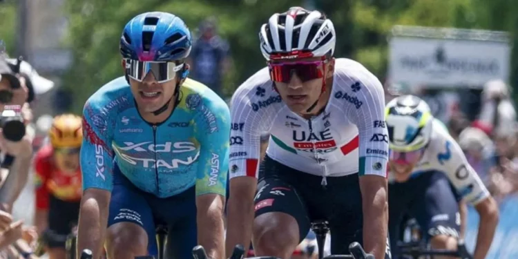 Isaac del Toro desciende en el Tour Auvergne-Rhône-Alpes tras una complicada contrarreloj por equipos