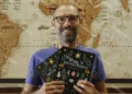 Juan Pablo González señaló que uno de los principales objetivos del libro es incentivar el diálogo entre padres e hijos.