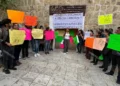 Foto: Adrián Gaytán // La protesta de trabajadores de la UTVCO en el Centro Gastronómico.