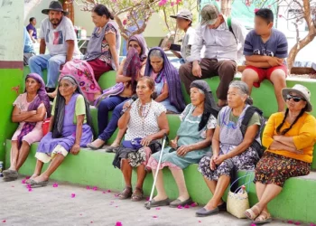 Foto: Gobierno de Oaxaca // Que realizan consultas a comunidades afectadas por el paso del acueducto de la presa Mujer Solteca.
