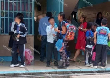 Foto: Adrián Gaytán // Retorno a las aulas tras casi un mes de paro