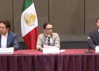 Foto: Secretaría de Gobernación // Rosa Isela Rodríguez, Mario Delgado y Martí Batres afirman que ya hay acuerdos con la CNTE.