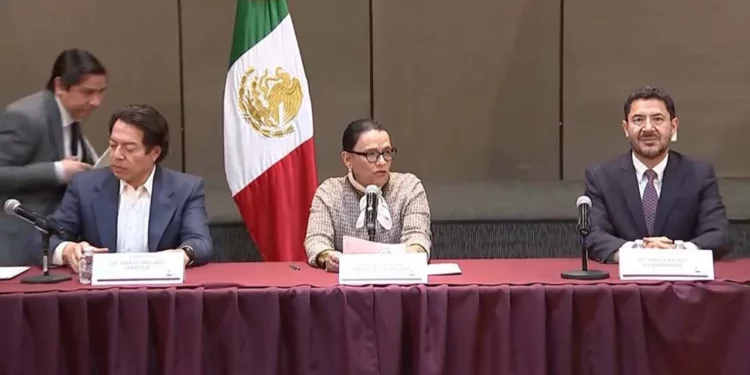 Foto: Secretaría de Gobernación // Rosa Isela Rodríguez, Mario Delgado y Martí Batres afirman que ya hay acuerdos con la CNTE.
