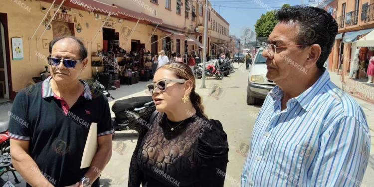 Foto: Jesús Santiago // Comerciantes mostraron su inconformidad con el retraso de obras de Oaxaca Camina.