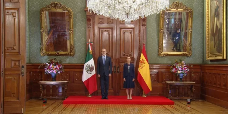 VIDEO | Histórico encuentro: Claudia Sheinbaum recibe al rey Felipe VI en Palacio Nacional para reactivar la relación México-España