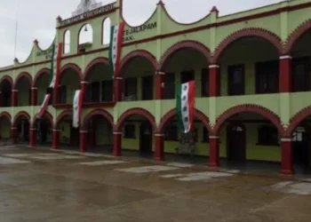 Vinculan a proceso a exalcaldesa de San Felipe Tejalápam por presunta violencia política contra síndica