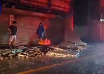 VIDEO | Alerta global: Fuerte terremoto de 5.6 sacude Japón en medio de amenaza por dos tormentas tropicales