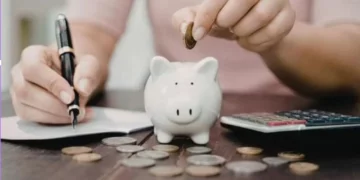 ¿A qué edad se puede retirar el dinero del Afore? Requisitos y semanas cotizadas en 2026