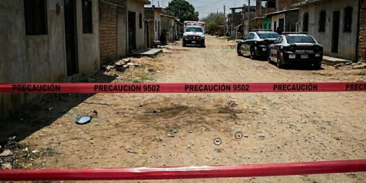Asalto termina en balacera en Juchitán; víctima resulta herida tras resistirse al robo