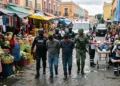 Balacera y narcomenudeo sacuden el mercado de Puebla: tres heridos y dos detenidos