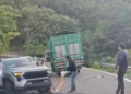 Camioneta donde viajaba hijo del gobernador de Oaxaca choca contra Torton en la Panamericana 190