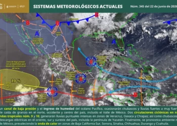 Oaxaca enfrenta nueva jornada de lluvias intensas y riesgos costeros por mar de fondo