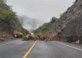 Derrumbe bloquea la carretera Oaxaca-Puebla tras el paso de la tormenta Boris