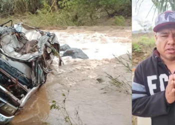 VIDEO | Río arrastra vehículo de grupo musical en San Luis Amatlán; integrante fallece ahogado