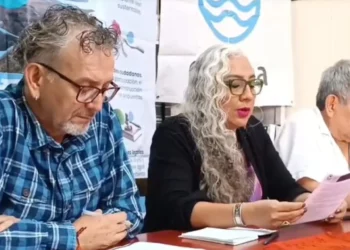 VIDEO | ¡Frenan presa Mujer Solteca por orden judicial! Denuncian falta de permisos y costo elevado por 30 mil millones