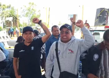 CNTE anuncia toma de casetas en todo el país; prevé afectaciones en principales autopistas hacia CDMX