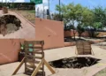 VIDEO | ¡El suelo cedió! Enorme socavón aparece en el Parque del Amor y expone riesgo latente