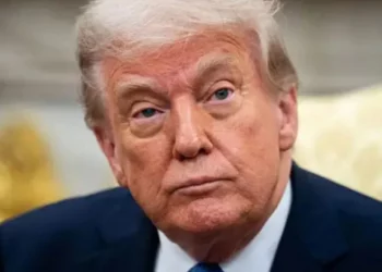 Trump amenaza con nuevos bombardeos a Irán ‘si se sale del guacal’